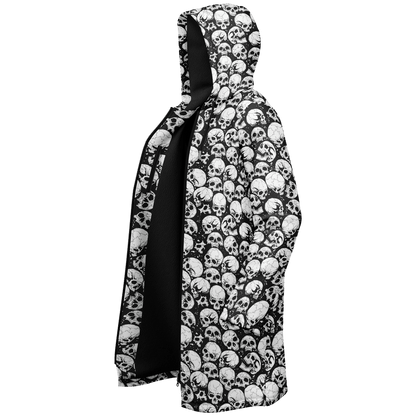 Skulls Zipper Cloak | Black & White